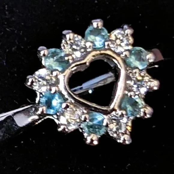 Heart Shaped .925 Sterling Silver Ring w/ Teal & Clear Brilliant Cubic Zirconia - Picture 3 of 4